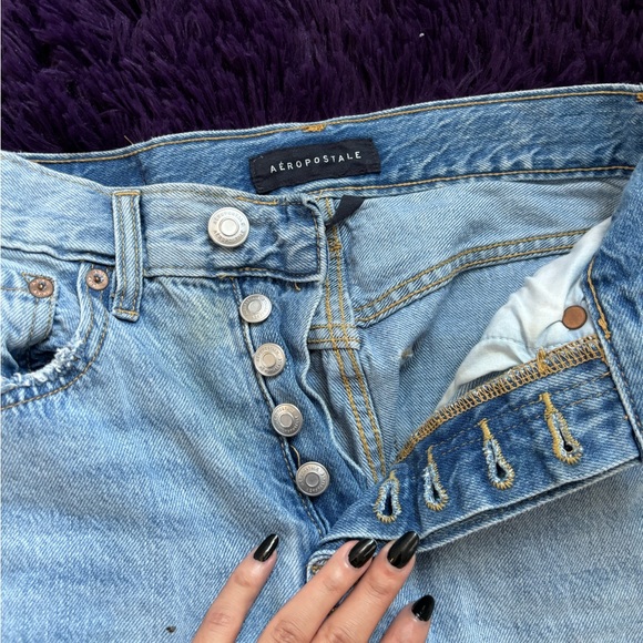 AEROPOSTALE super distressed boyfriend jeans - Picture 3 of 5